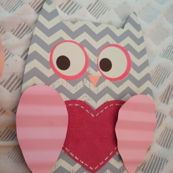 Lovable Owl Wall Decor - Picture 1 of 3
